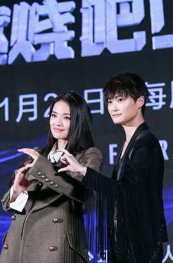 "时尚宠儿"李宇春:遭肖战内涵大度原谅,后助倪妮甩丑闻事业回升