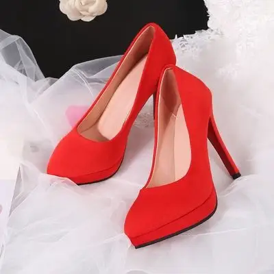 红色高跟鞋防水台婚礼鞋图片