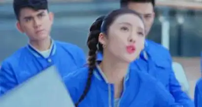 2017年的《云巅之上》蔡文静在里面饰演反派左左