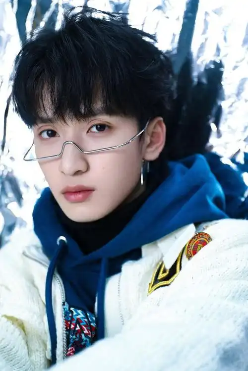 时代少年团严浩翔优质欧式双眼皮