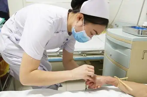 女人梦见护士给丈夫打针是什么意思_周公解梦_周公在线