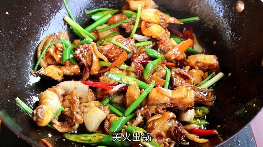 这才是炒鸡肉最好吃的做法,香辣可口,赶紧尝试一下吧