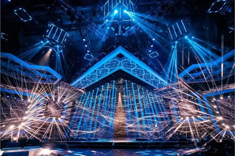 湖南卫视拼多多1111超拼夜舞美设计凸显互动式性沉浸式舞台