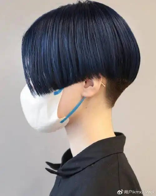 今日流行新风尚:后脖起发脚的女士短发|短发|发型|女士_新浪新闻