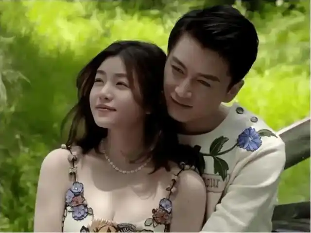 "全民初恋"陈妍希的花花情史,以及她和陈晓结婚的前前后后_周渝民