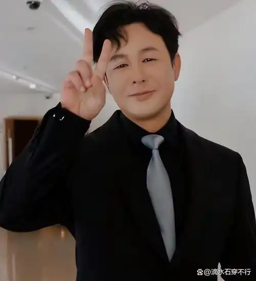 华表奖这一夜,法令纹,脸肿,明星们的真面目治好了我的容貌焦虑