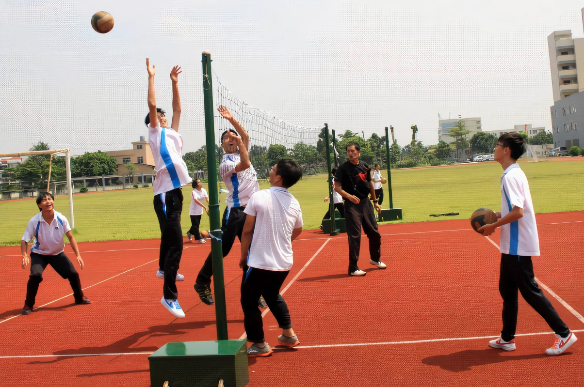 新课程标准下的高中体育教学理念