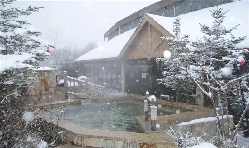 长白山汉拿山温泉