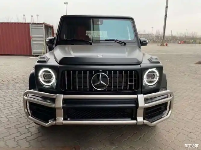 店内奔驰g级美版限时降价促销,现车充足,颜色齐全,活动期间购车最高可