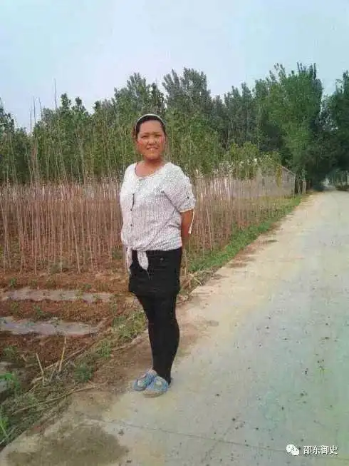 一组图片,展现农村女人现况