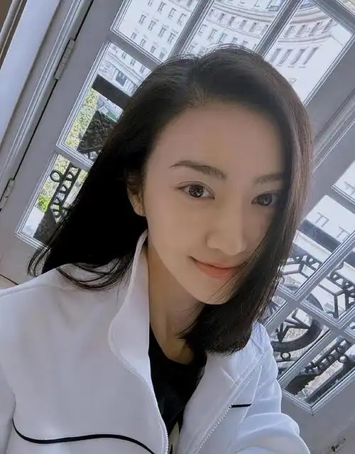 论素颜女神只服这6位别人卸妆遮遮挡挡她们化不化妆都行