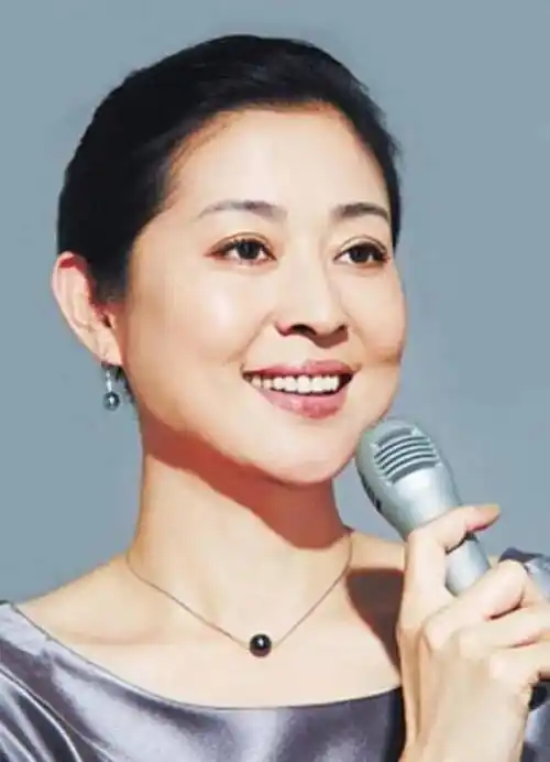 倪萍"感谢陈凯歌不娶的恩情"儿子很孝顺,老公是绝世好男人_陈红_电视