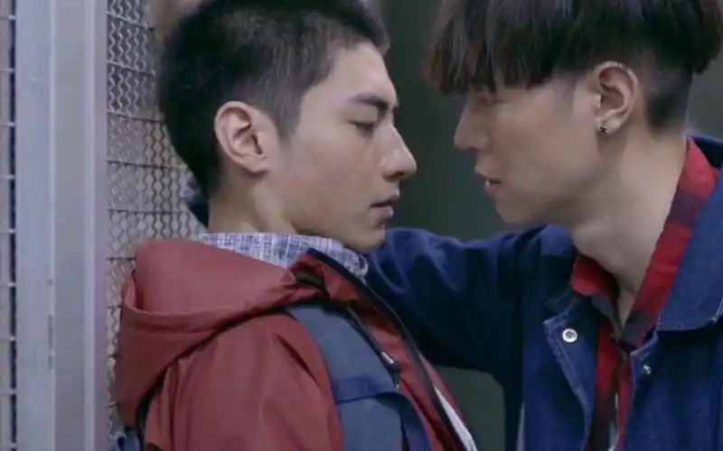 【history之离我远一点】有点亡命鸳鸯那味儿了