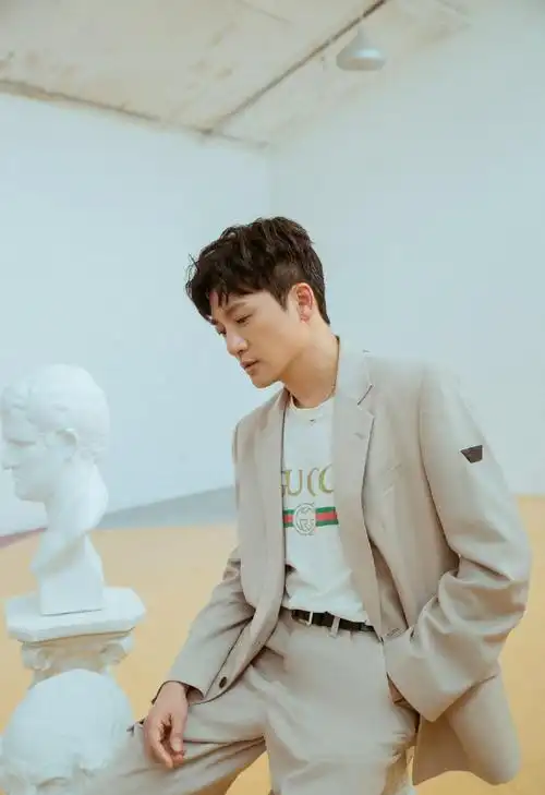 苏有朋夏日最新帅气写真