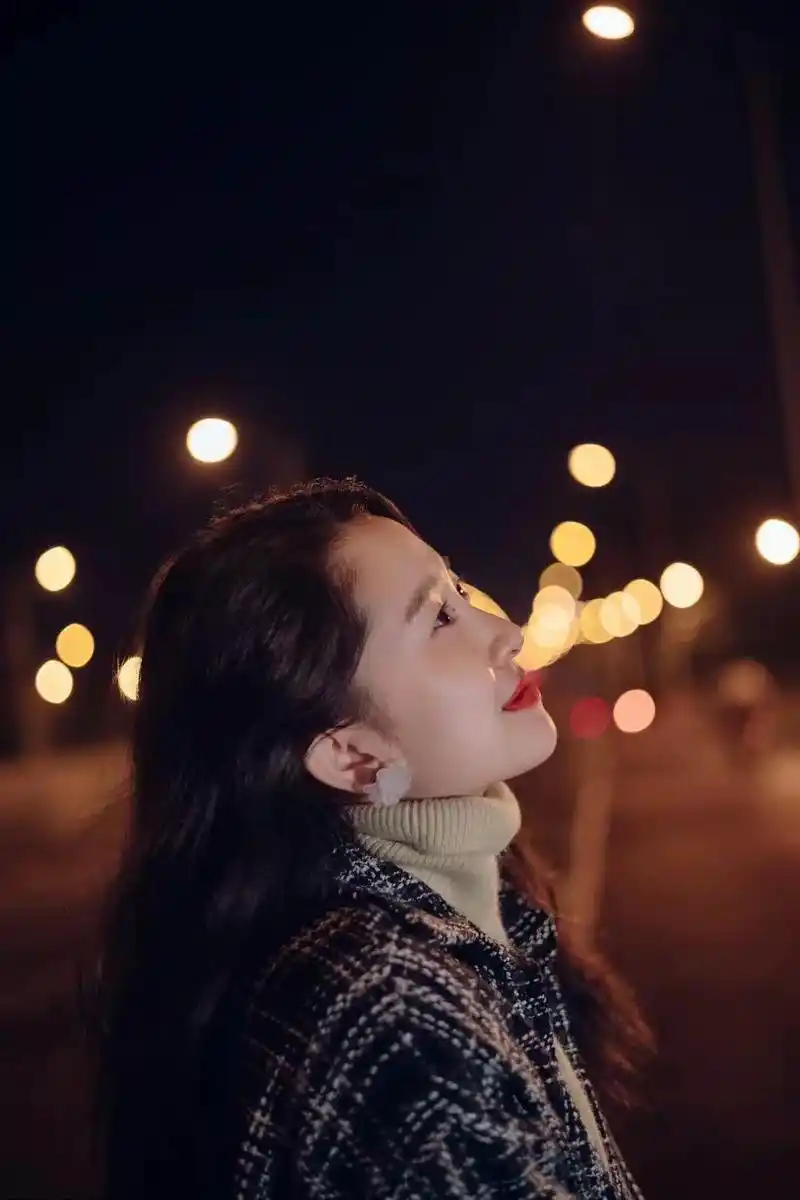 一个人的夜晚好喜欢这组写真爱了爱了