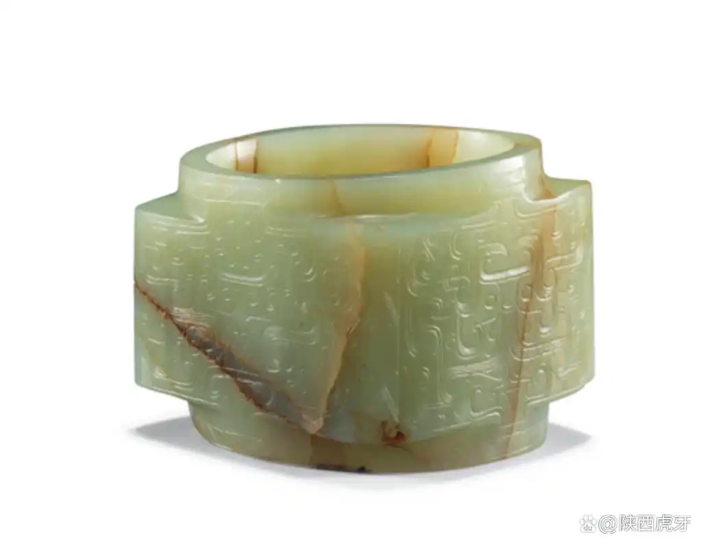 战国 · 兽面纹玉琮