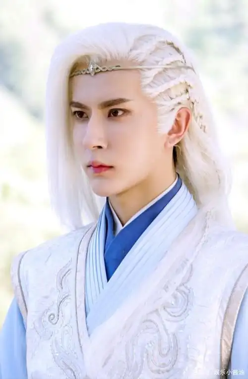 《轩辕剑之汉之云》"于朦胧"白发造型欣赏,真是"妖孽"美男啊