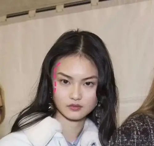 脸型 化妆 发型:这些大脸女明星是怎样做到脸大还美的?