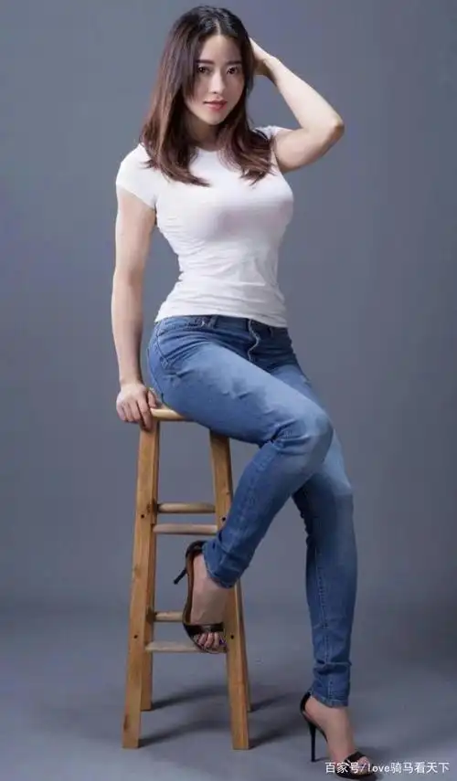 微胖身材,不一样的韵味,不是吗?