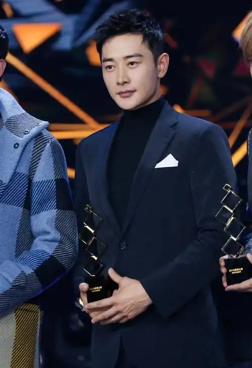 这一次42岁的罗晋又给娱乐圈来了个回马枪