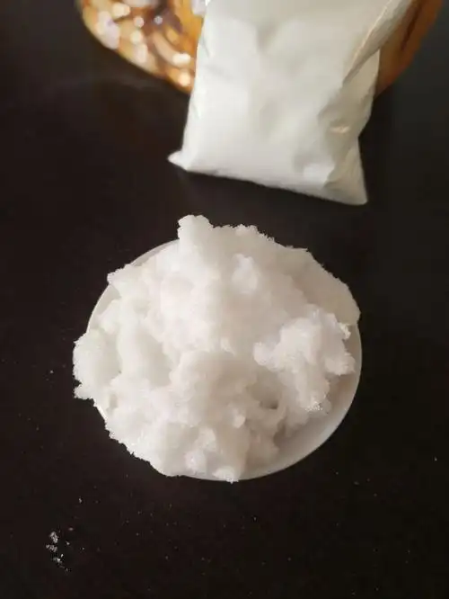 高分子吸水树脂人造雪粉人造假雪 人造雪花 雪粉 水变雪造雪粉