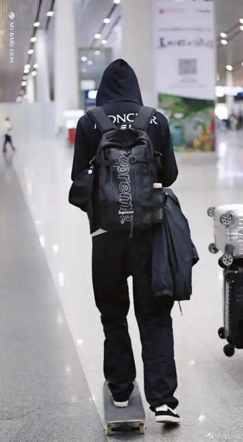 王一博#超绝背影杀小合集!