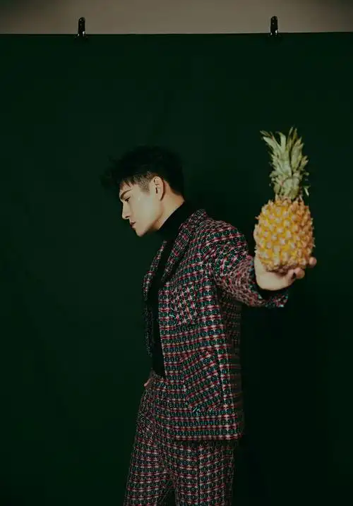 立春严屹宽新晋准爸爸告诉你爱给予一切