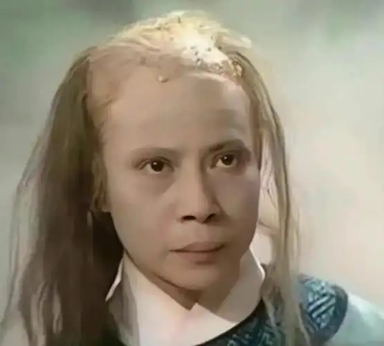 赵樱子裘千尺是什么电影(赵樱子秃头扮演裘千尺太吓人)