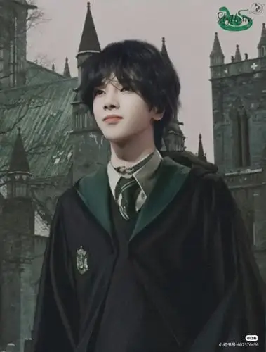 当你看完华晨宇的神仙颜值照片后,那你心动了吗?