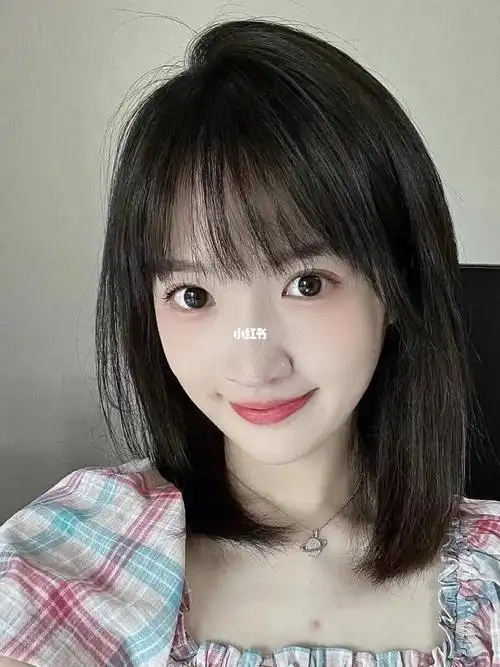 适合方圆脸的一款百搭锁骨发巨显瘦巨减龄