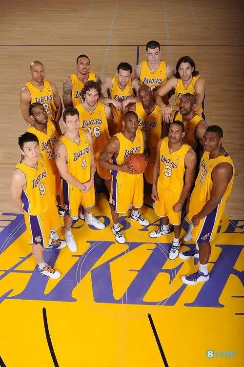 夜谈会对于两连冠的这支湖人你有哪些难忘的回忆呢