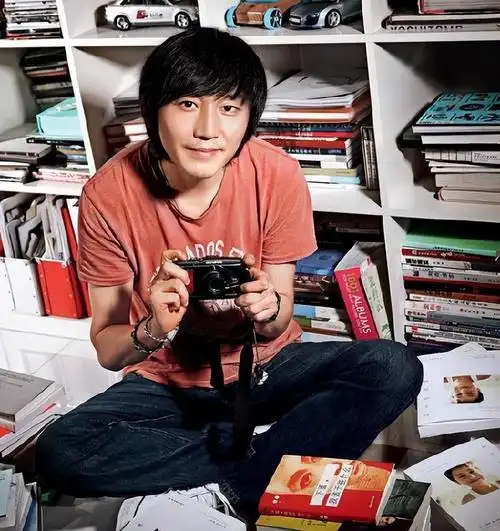 张亚东:离过两次婚,被高圆圆倒追,靠才华成为女神"收割机"