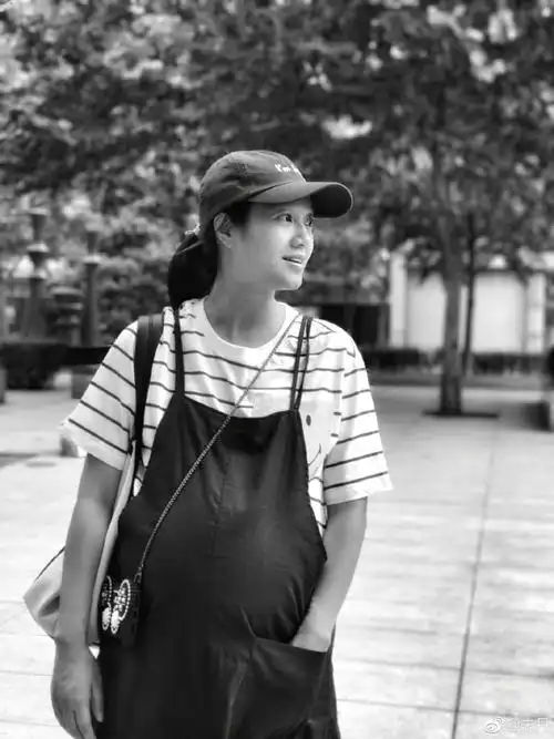 公布怀孕才两个多月,朱丹这肚子,怀了双胞胎?