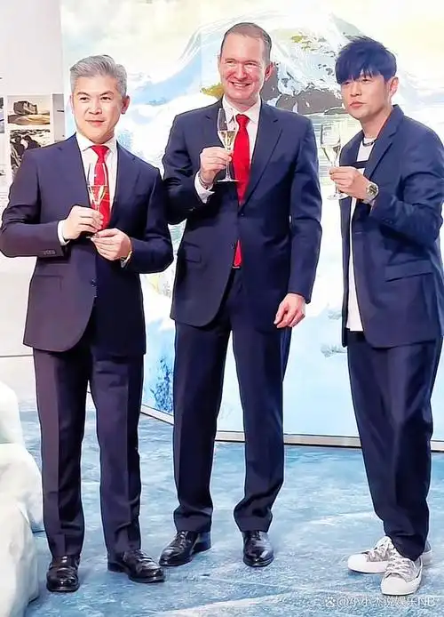 对于80后和90后们而言,听过最多的就是周杰伦,林俊杰,陶喆,欢子,六哲