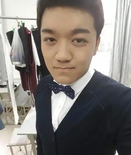 尤浩然狂甩二十斤变身硬汉,帅气不输张一山_手机搜狐网