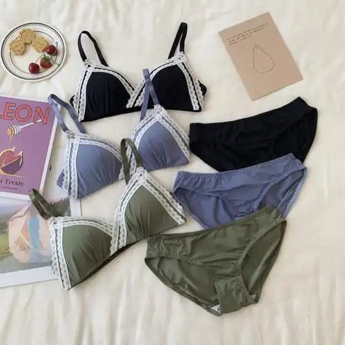 套装 秋冬新款韩版无钢圈性感蕾丝聚拢小胸文胸三角裤少女内衣套装 卓