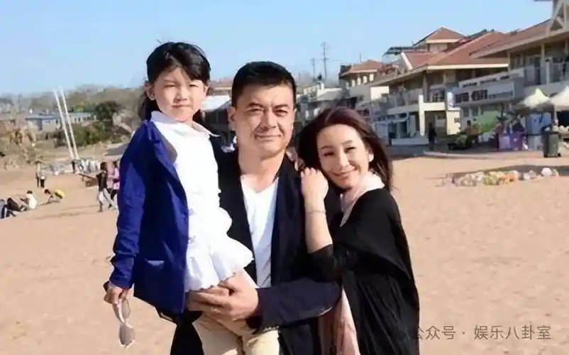 原创王新军与秦海璐巨婴症儿子现已9岁看到长相后网友表情大为吃惊