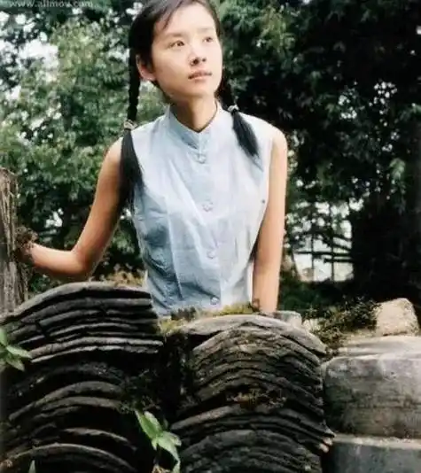 "白莲花"董洁和潘粤明,梁朝伟,王大治的爱恨情仇_张艺谋_周迅_小时候