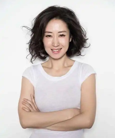 刘敏涛个人资料简介及老公(刘敏涛出道28年37岁离婚弃豪门)(18)