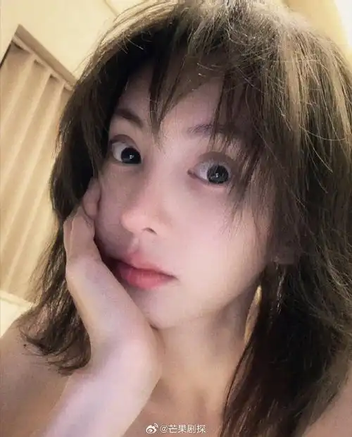 金晨剪短发了#长得好看的人随便折腾,换个发型就跟换了张脸一样,聪膊