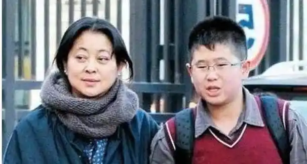演员倪萍:带着儿子嫁给导演,如今终获幸福