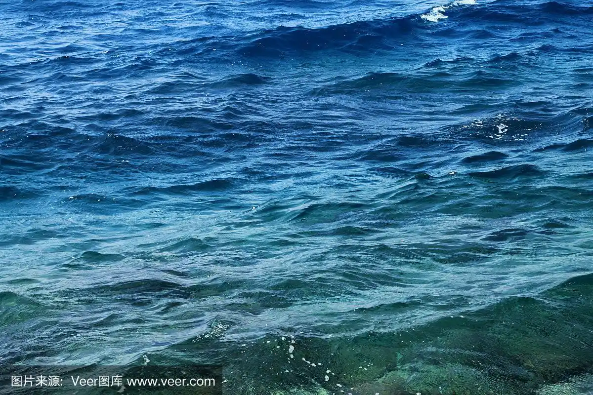 深蓝色海洋背景