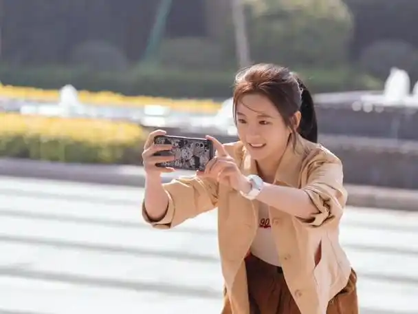 《小欢喜》里的英子李庚希,资源好到离谱,背景到底有多深