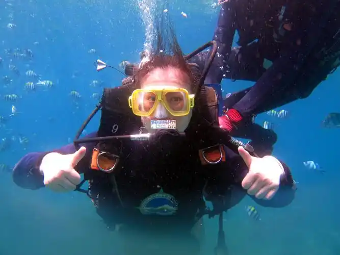 海风吹过的夏天-我与老公的三亚之旅(超详细的攻略)