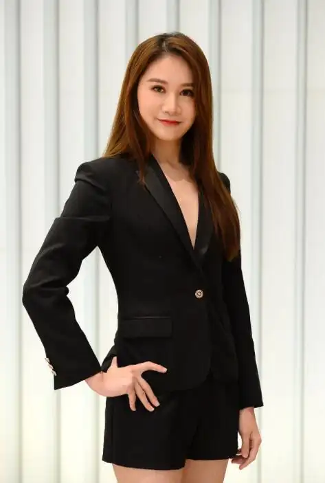 2020亚洲小姐西服化妆造型又美又飒同台竞美性感迷人