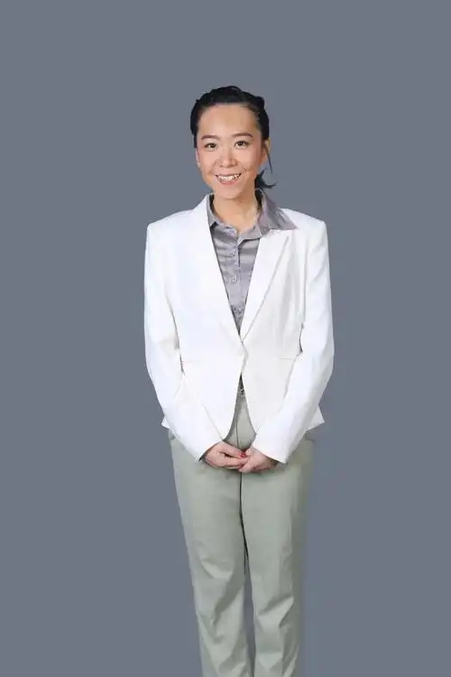 侯玥彤饰演梁玉兰王冲饰演梁八斗王晓燕饰演兰冰花窦琳娜饰演范雅兰