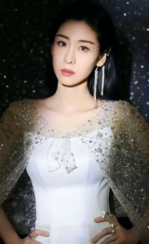 张碧晨高清俏丽美照美艳动人