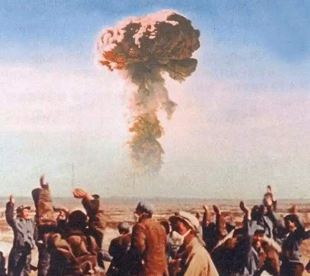 中国第一颗氢弹爆炸有什么影响法国总统大怒尼克松抓住时机