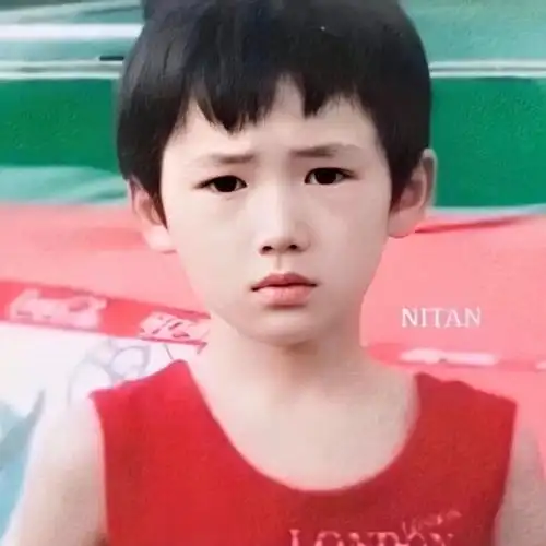 宋亚轩超话#宋亚轩王牌对王牌#叮咚 幼崽小小轩来啦 宋亚轩从小就好看