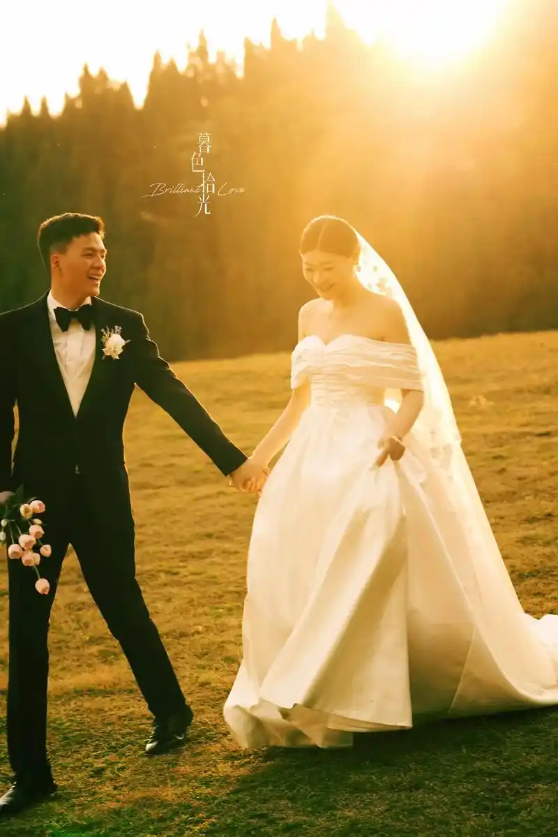 客片作品分享#婚纱照风格推荐 #外景婚纱照 #达州婚纱照推荐 - 抖音